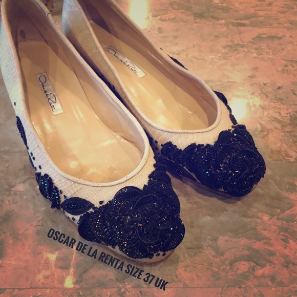 Oscar de la Renta Shoes - Oscar de la Renta Embellished Flat Size 37